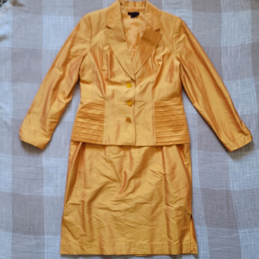 Office Siren Alt Mobwife Preppy Coastal Gold Lace Up Skirt & Blouse Matching Set
